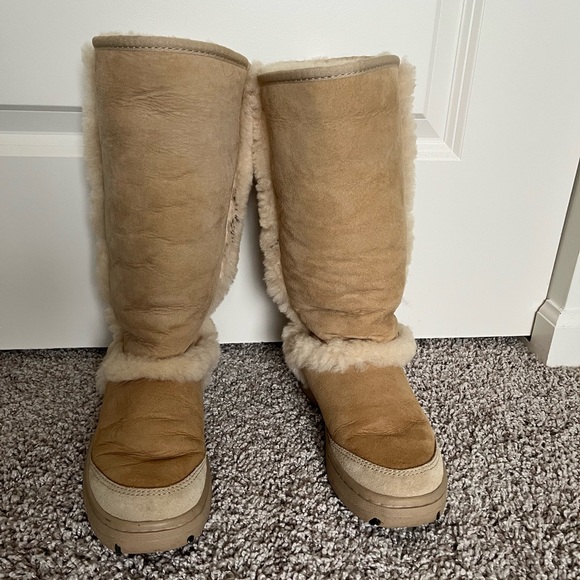 UGG Tan Sunburst Tall Boots Size 6 - Picture 6 of 8